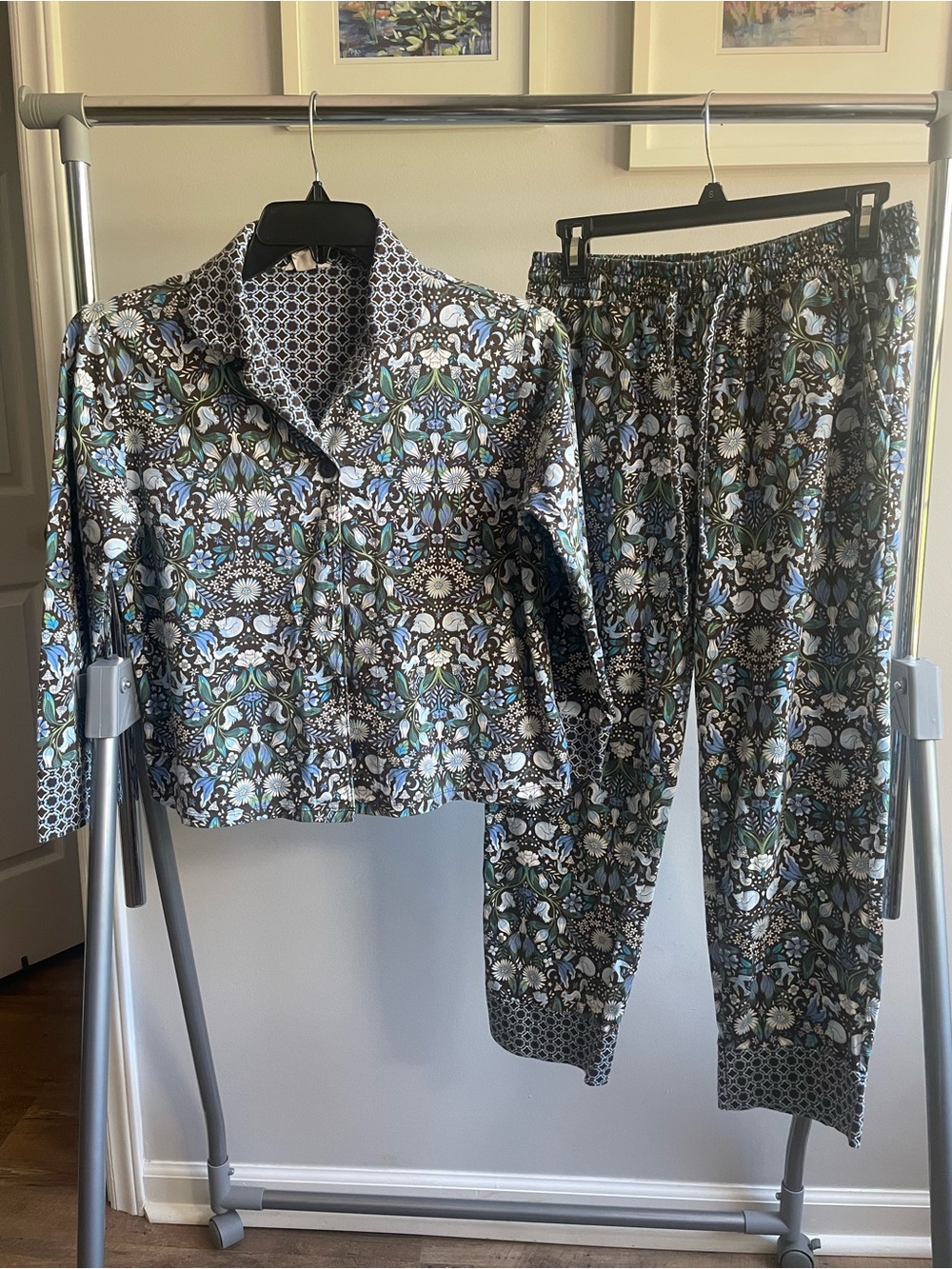 Vera Bradley Floral Forest Print Pajama Set